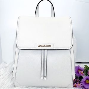 📌CLOSING SALE📌Michael Kors Backpack 🎒